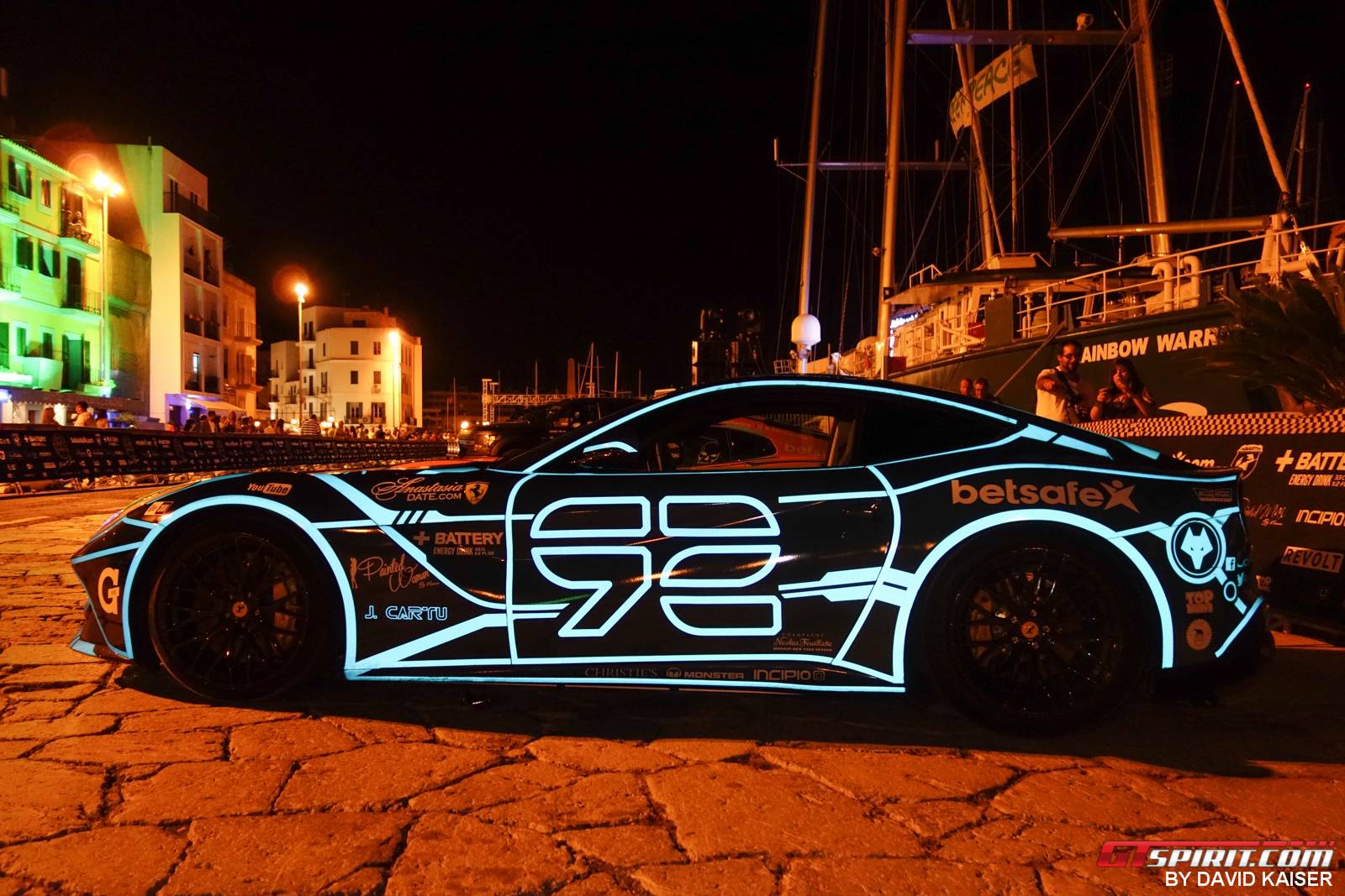Ferrari F12 Berlinetta Neon
